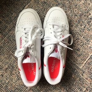 Adidas continental 80